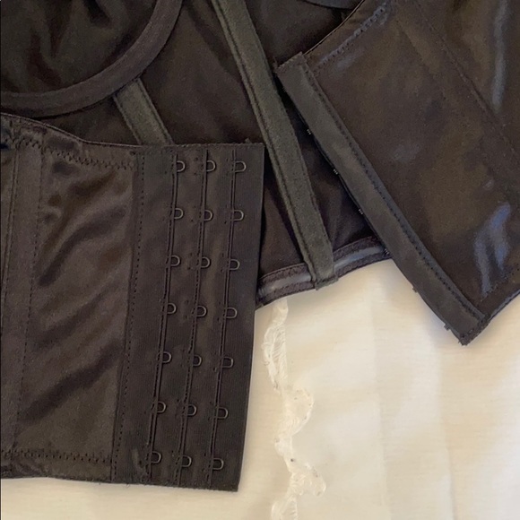 Missguided Black Satin Bustier - Picture 2 of 4